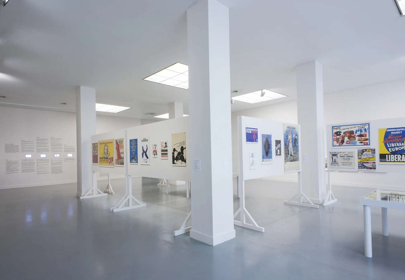 2015 The Walfare State Vexhibition View Photo M Hkaclinckx70