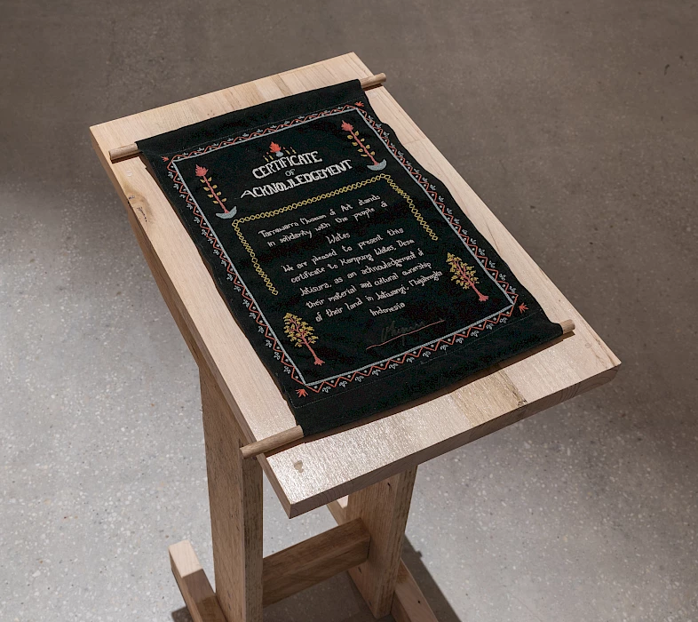 Badan Kajian Pertanahan (BKP), Cultural Acknowledgement of Land Ownership #1, 2023. Installation view, The Soils Project, TarraWarra Museum of Art, 2023. Courtesy of the artists. Photo: Andrew Curtis