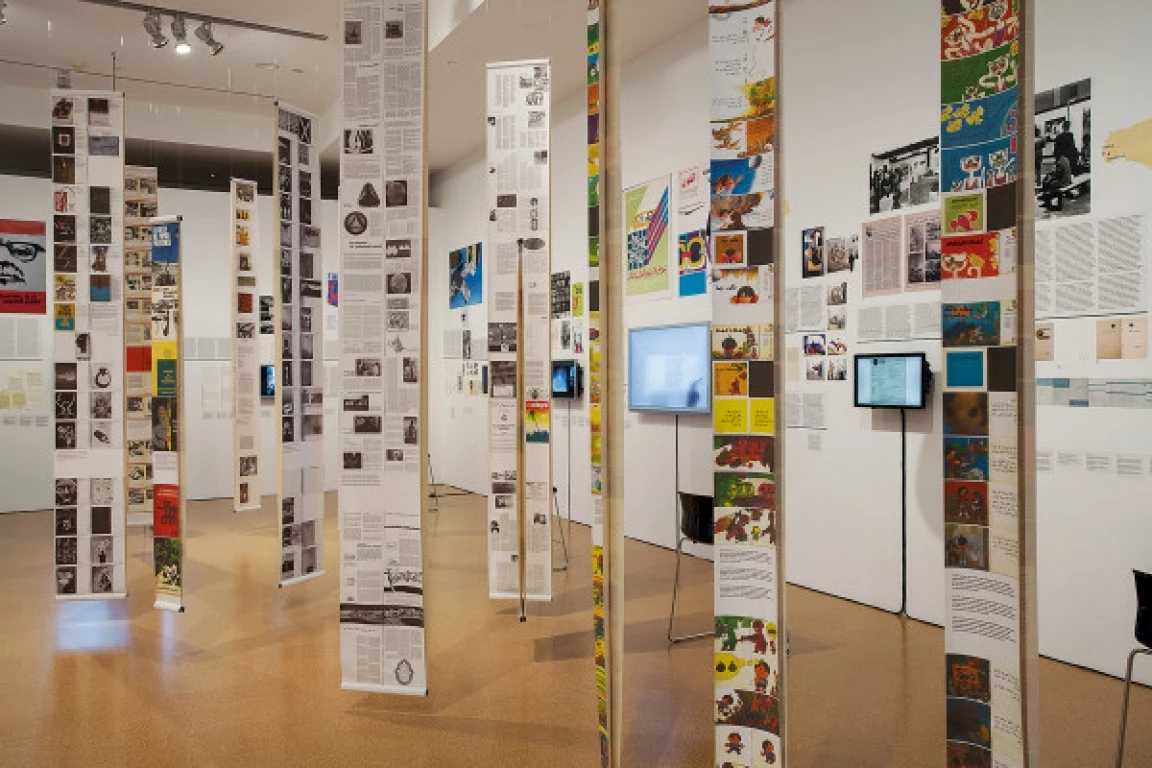 Past Disquiet: Narratives and Ghosts from The International Art Exhibition for Palestine, curated by Rasha Salti & Kristine Khouri, exhibition view, Museu d’Art Contemporani de Barcelona, 2014. Photo courtesy of MACBA.