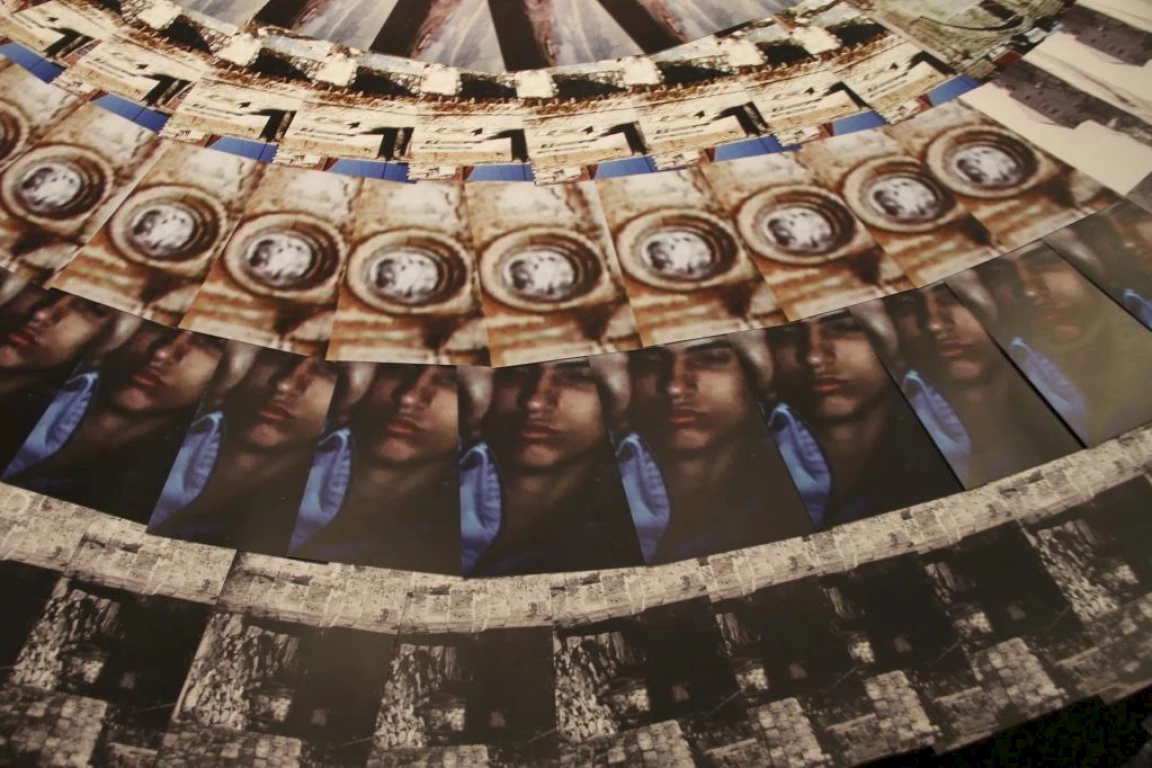 Kamal Aljafari, Not Without Me, Radcliffe Gallery, Harvard, 2010, courtesy of the artist