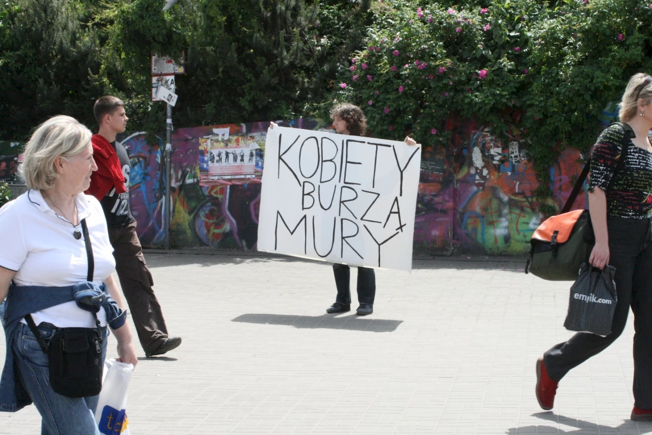 Sharon Hayes In The Near Future, Warsaw, 2008 Women Destroy Walls